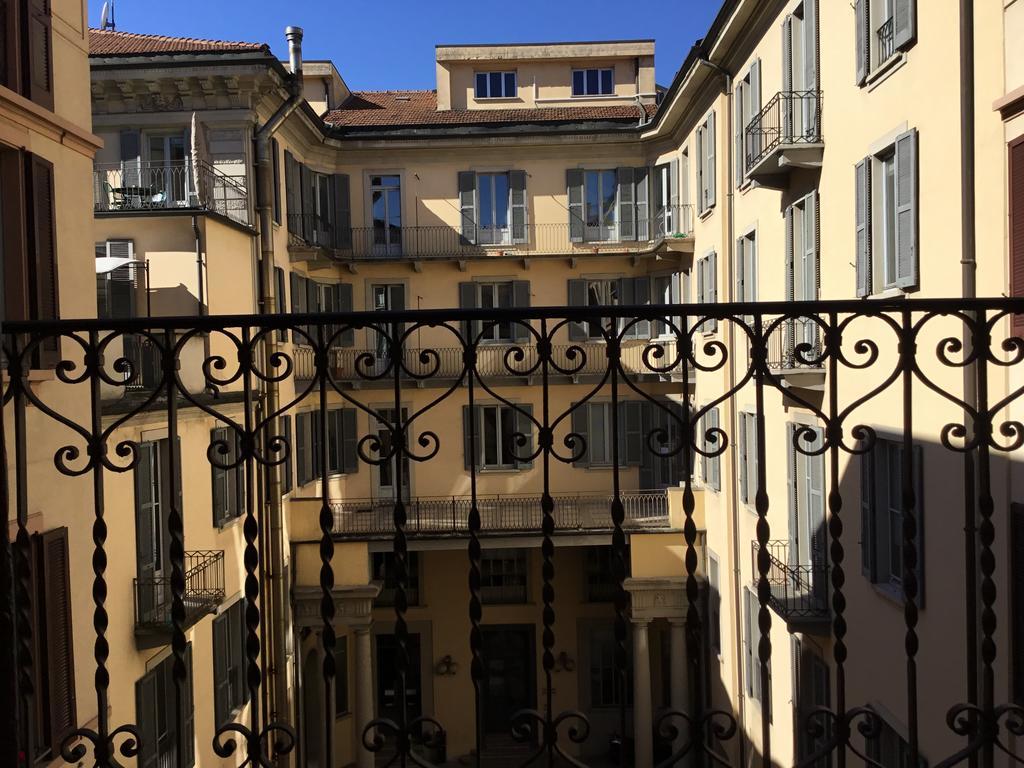 Zebra Rosso Lägenhet Milano Exteriör bild